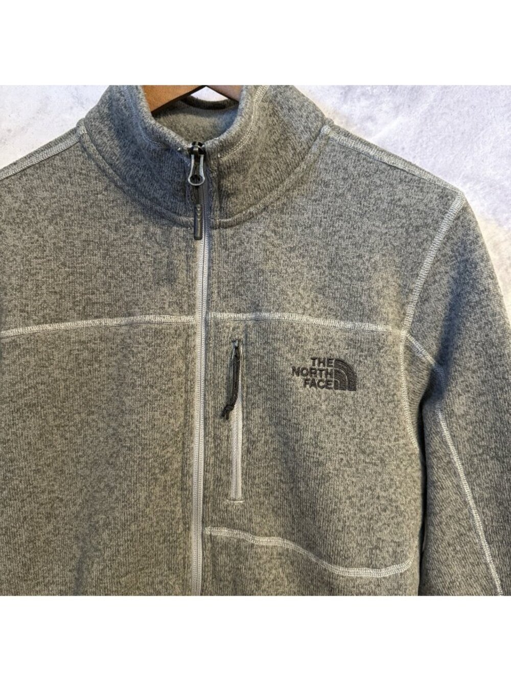 The North Face Gordon Lyons Jacket Mens Medium M Full Zip Gray Sweater Fleece